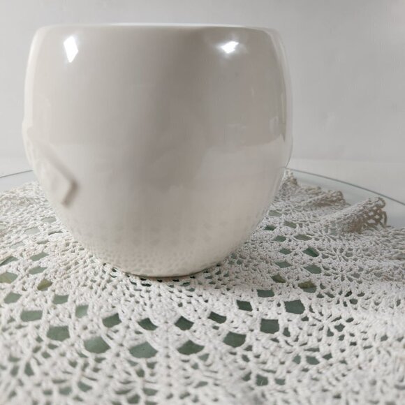 Bailey's Coffee Cup Irish Cream Round Embossed Mug White 14 oz - Picture 9 of 10